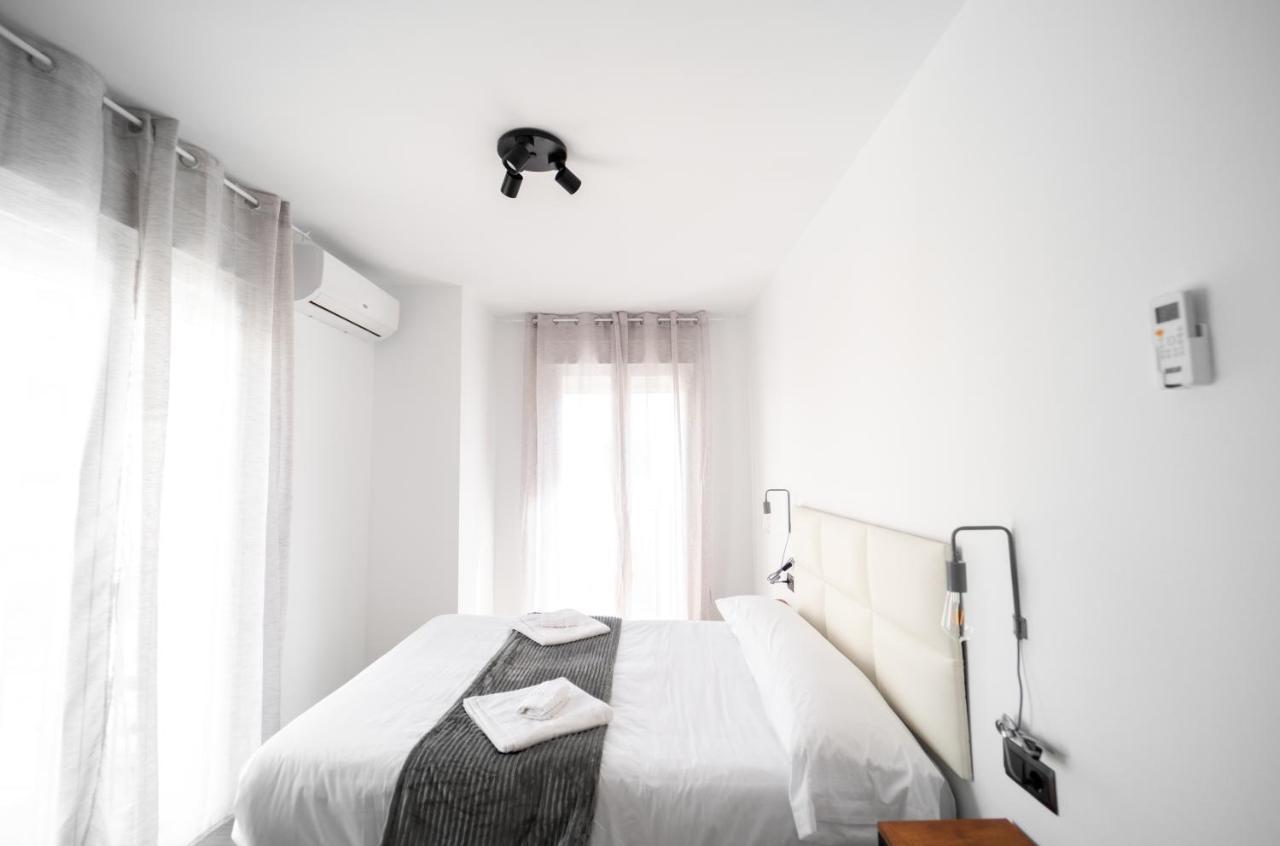 Apartamentos La Encarnacion 론다 외부 사진